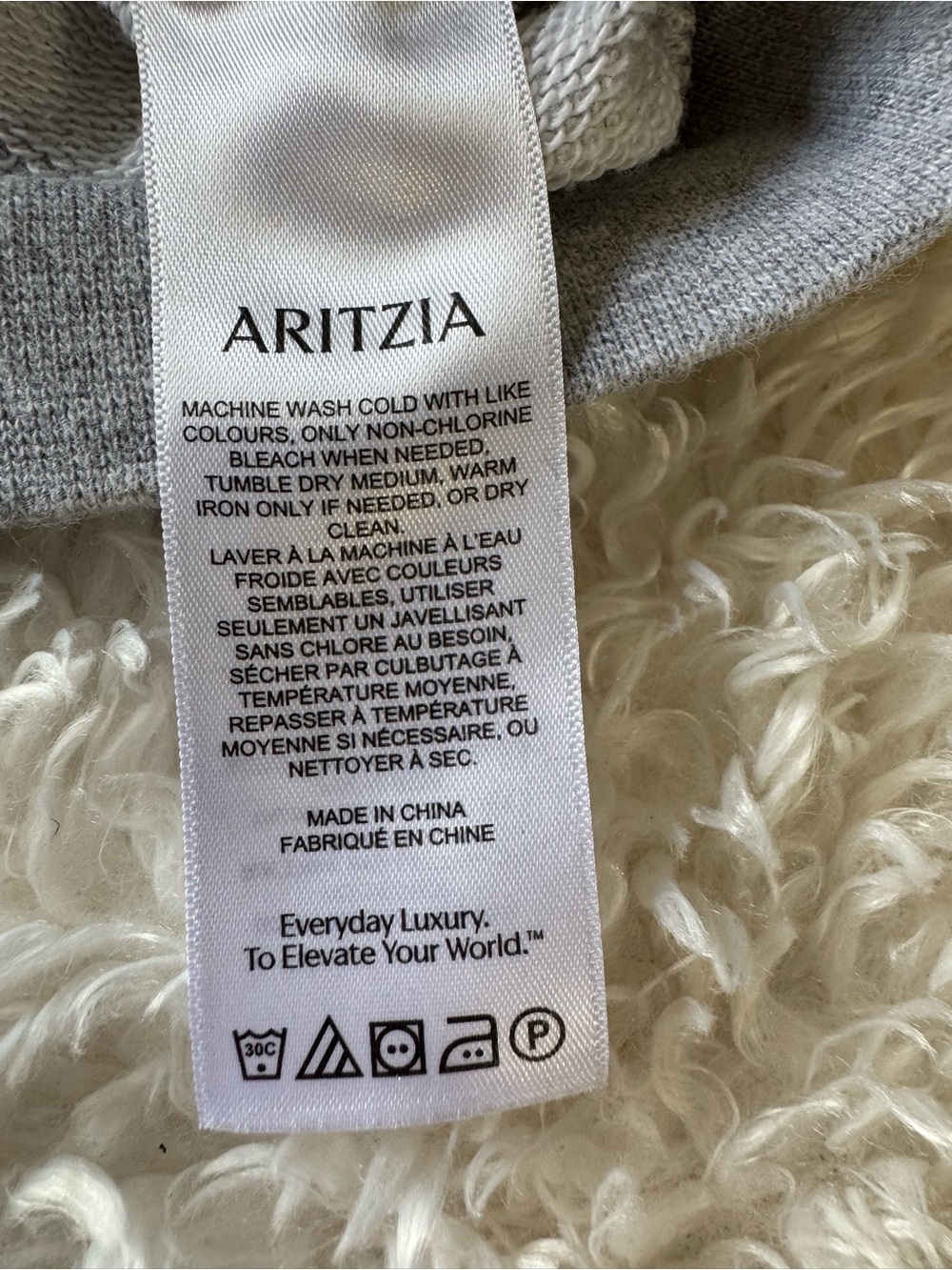 Aritzia TNA Cozy Fleece Perfect 1/4 Zip Cropped Sweatshirt Women's XS Grey - Picture 9 of 12